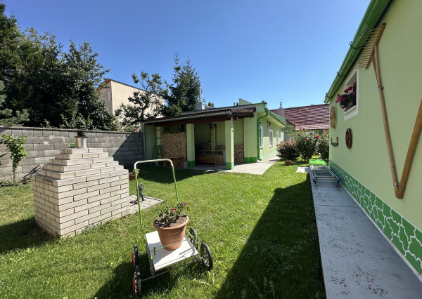 ARETÉ REAL – KÚSOK ROMANTICKÉHO VIDIEKA V CENTRE MESTA, PEZINOK, KALINČIAKOVA