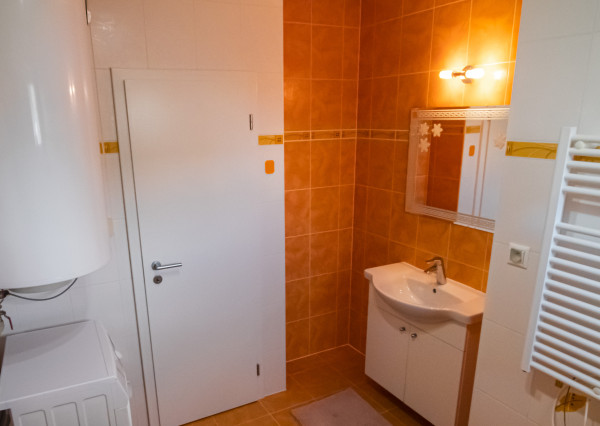 Areté real- Predaj priestranného bungalovu v Sloven. Grobe