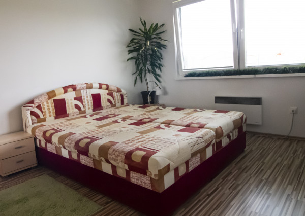 Areté real- Predaj priestranného bungalovu v Sloven. Grobe