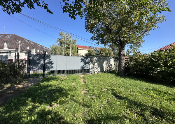 ARETÉ REAL - PRIPRAVUJEME PREDAJ 2160 m2 STAVEBNÉHO POZEMKU, STUPAVA, RÍMSKA