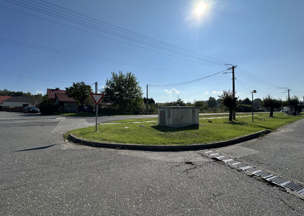 ARETÉ REAL - PRIPRAVUJEME PREDAJ 1456 m2 STAVEBNÉHO POZEMKU, STUPAVA, RÍMSKA