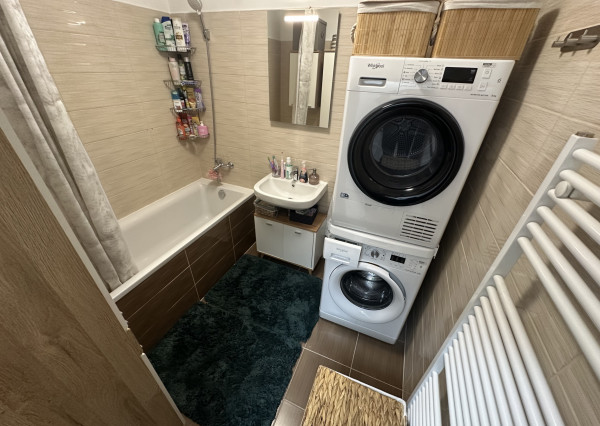 ARETÉ REAL - ZARIADENÝ 2-IZBOVÝ BYT S BALKÓNOM,  PARKOVACÍM MIESTOM, ENERGIAMI AJ INTERNETOM, SLOVENSKÝ GROB, RASTISLAVOVA