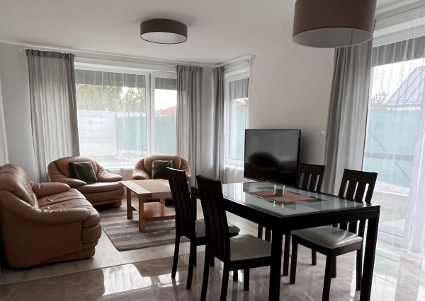 Veľký 2-izbový byt v novostavbe s terasou, predzáhradkou a parkovacím miestom