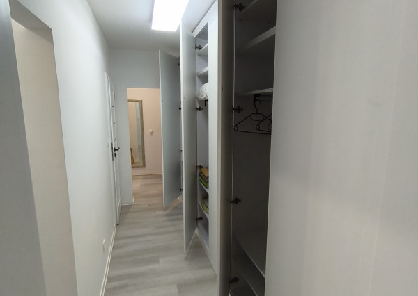 ARETÉ REAL - ZARIADENÝ 2-IZBOVÝ BYT S LODŽIOU AJ BALKÓNOM , ENERGIAMI A KTV, NITRA, VIKÁRSKA