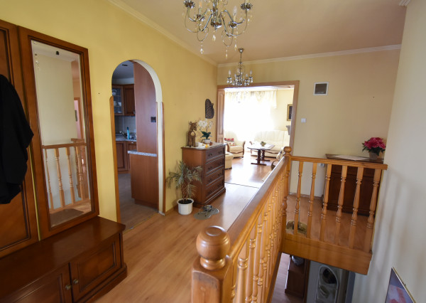 Areté real - predaj priestranného RD v Grinave