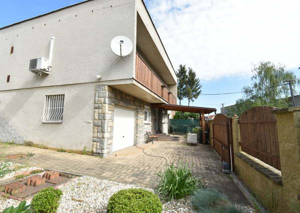 Areté real - predaj priestranného RD v Grinave