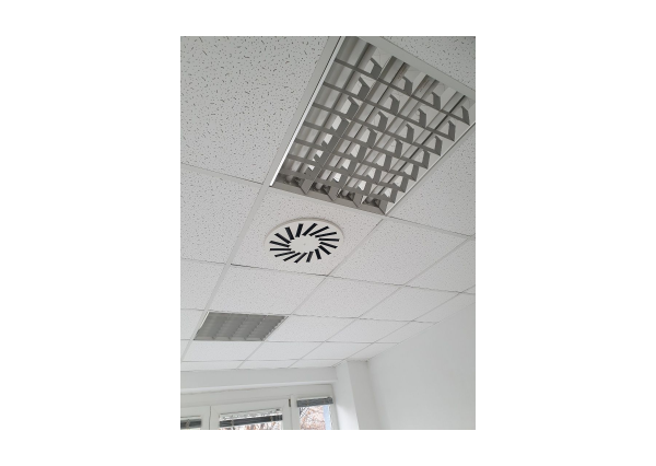 Areté real- Prenájom kancelárie s balkónom v centre Senca