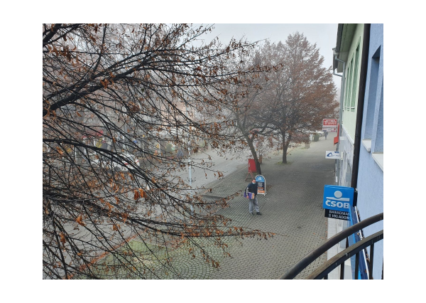 Areté real- Prenájom kancelárie s balkónom v centre Senca