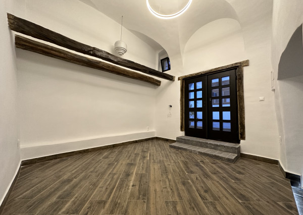 ARETÉ REAL - PRENÁJOM 36 m2 KOMERČNÉHO PRIESTORU, PEZINOK, HOLUBYHO