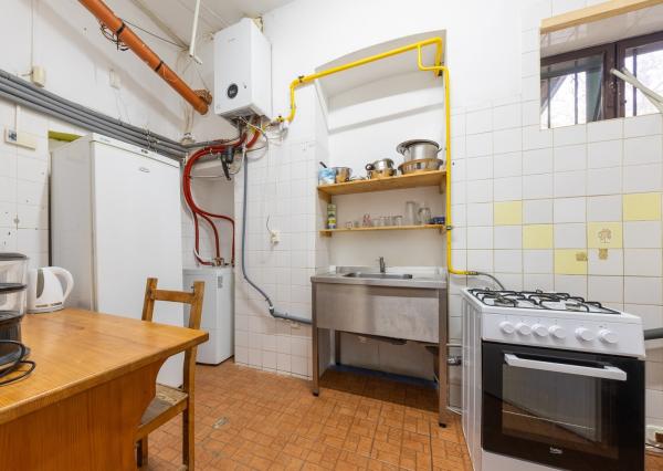 ARETÉ REAL – PREDAJ BUDOVY NA ŠPORTOVÉ A REKREAČNÉ ÚČELY S TROMA CHATKAMI, MODRA, HARMÓNIA