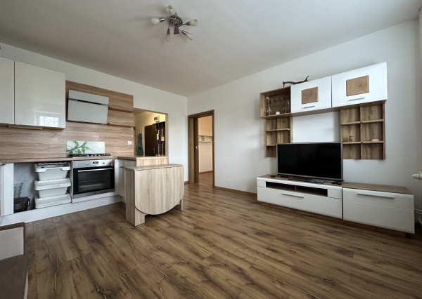 ARETÉ REAL – PRENÁJOM ZARIADENÉHO 3-IZBOVÉHO BYTU S PARKOVANÍM, ENERGIAMI AJ INTERNETOM, PEZINOK, LACA NOVOMESKÉHO