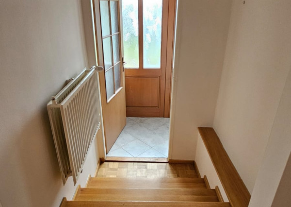 ARETÉ REAL- Predaj 4 izbového rodinného domu vo Svätom Jure, Bratislavská ulica. Kúpou voľný.