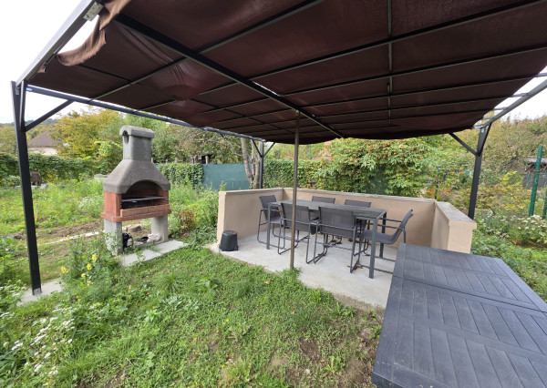 Areté real, Predaj pozemku v záhradkárskej lokalite vhodného na stavbu záhradnej chaty v krásnom prostredí, Krížna ul. Pezinok