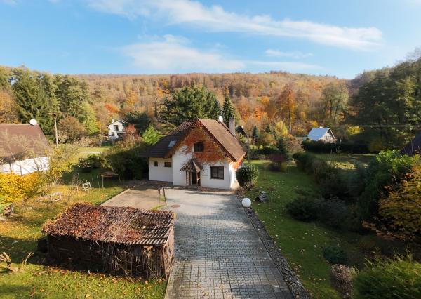 ARETÉ REAL – BYT ALEBO RADŠEJ CHATA VHODNÁ NA CELOROČNÉ BÝVANIE, PEZINOK, STUPY