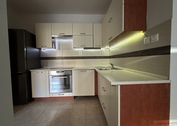 ARETÉ REAL – PREDAJ 2-IZBOVÉHO BYTU S PARKOVANÍM V GARÁŽI, PEZINOK, SILVÁNOVÁ