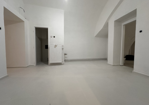 ARETÉ REAL - PRENÁJOM 145 m2 KOMERČNÉHO PRIESTORU V PRIAMOM CENTRE, PEZINOK, KOLLÁROVA