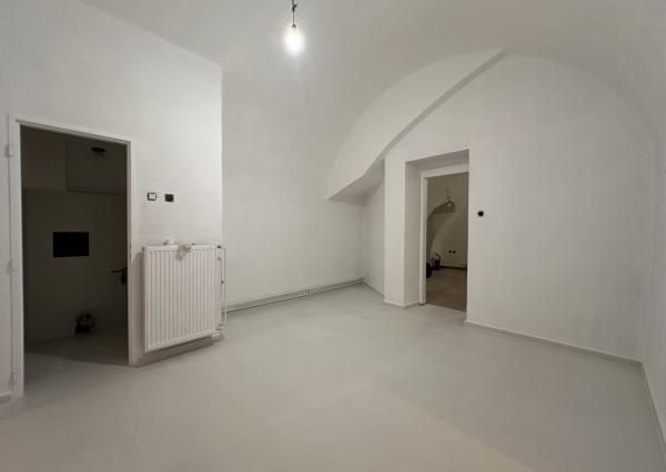 ARETÉ REAL - PRENÁJOM 145 m2 KOMERČNÉHO PRIESTORU V PRIAMOM CENTRE, PEZINOK, KOLLÁROVA