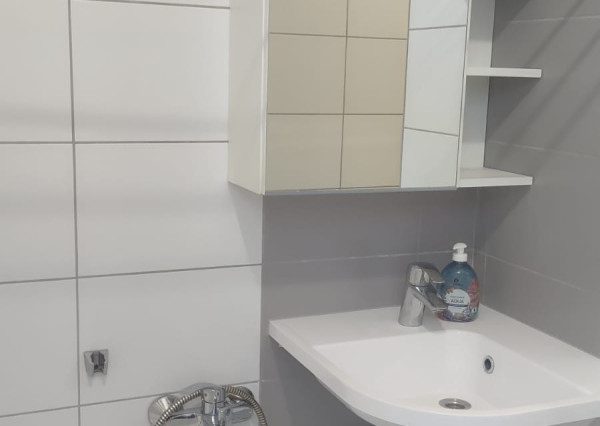 ARETÉ REAL- PRENÁJOM TEHLOVÉHO 1IZB.BYTU V PEZINKU, BLÍZKE CENTRUM, SLNEČNÝ S MUROVANOU KOMOROU