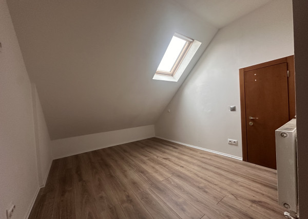 ARETÉ REAL - PRENÁJOM RODINNÉHO DOMU S GARÁŽOU V CENTRE, PEZINOK, TRNAVSKÁ