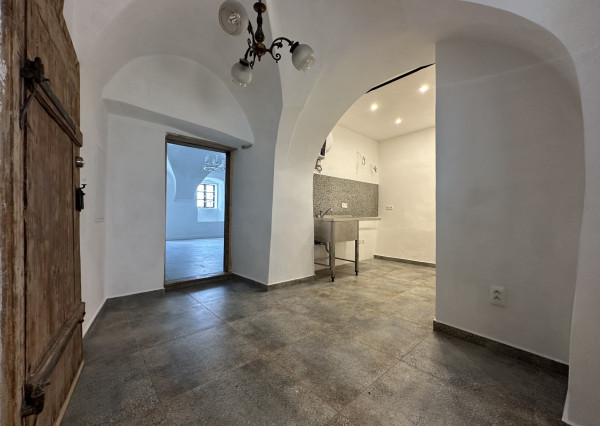 ARETÉ REAL - PRENÁJOM KOMERČNÉHO PRIESTORU NA TOP ADRESE, PEZINOK, POTOČNÁ 1