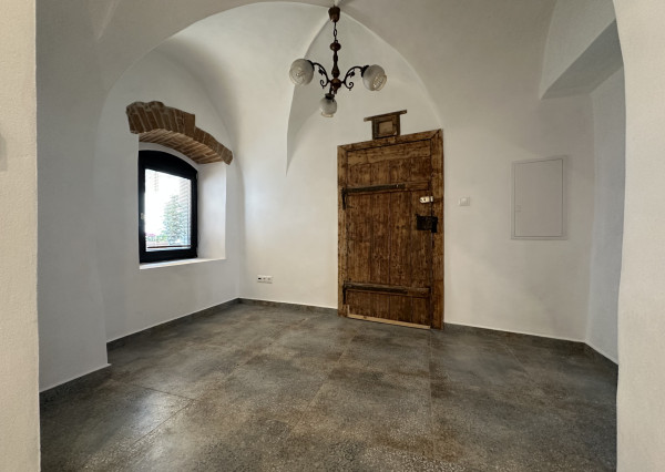 ARETÉ REAL - PRENÁJOM KOMERČNÉHO PRIESTORU NA TOP ADRESE, PEZINOK, POTOČNÁ 1