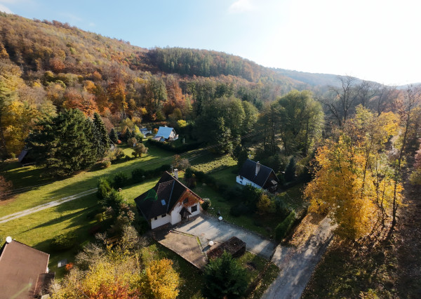 ARETÉ REAL – DOM ALEBO CHATU VHODNÚ AJ NA CELOROČNÉ BÝVANIE, PEZINOK, STUPY