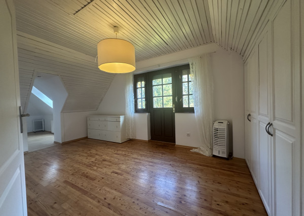 ARETÉ REAL – DOM ALEBO CHATU VHODNÚ AJ NA CELOROČNÉ BÝVANIE, PEZINOK, STUPY