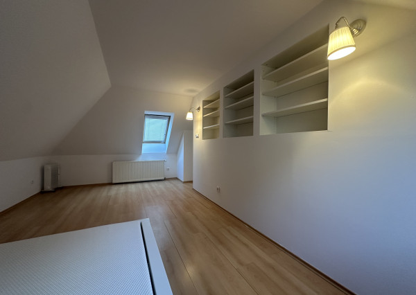 ARETÉ REAL – DOM ALEBO CHATU VHODNÚ AJ NA CELOROČNÉ BÝVANIE, PEZINOK, STUPY