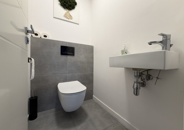 ARETÉ REAL - PREDAJ RODINNÉHO DOMU S BAZÉNOM, MODRA, FERDINANDA PÍSECKÉHO