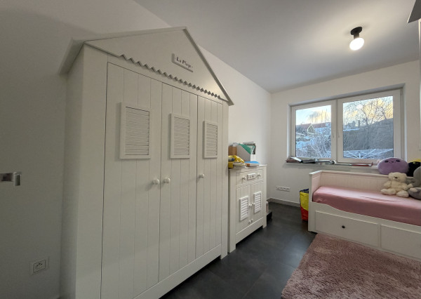 ARETÉ REAL - PREDAJ RODINNÉHO DOMU S BAZÉNOM, MODRA, FERDINANDA PÍSECKÉHO