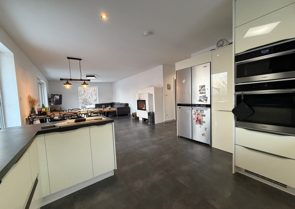 ARETÉ REAL - PREDAJ RODINNÉHO DOMU S BAZÉNOM, MODRA, FERDINANDA PÍSECKÉHO