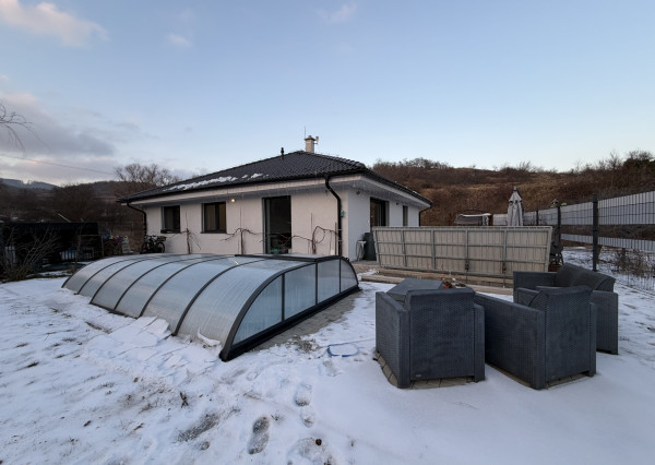 ARETÉ REAL - PREDAJ RODINNÉHO DOMU S BAZÉNOM, MODRA, FERDINANDA PÍSECKÉHO