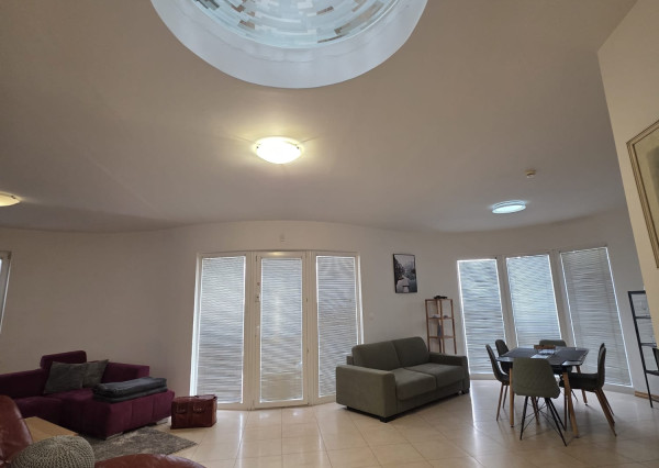 Areté real - Predaj výborne dispozične riešeného 5-izbového rodinného domu s garážou a rozľahlým pozemkom s panoramatickým výhľadom v Limbachu