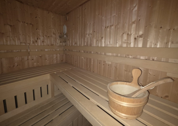 Areté real - Predaj výborne dispozične riešeného 5-izbového rodinného domu s garážou a rozľahlým pozemkom s panoramatickým výhľadom v Limbachu