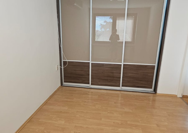 ARETÉ REAL- Predaj zaujímavého 4 izb. rodinného domu vo Svätom Jure, pekný, priestranný s výmerou 139m2, Bratislavská ulica. Kúpou voľný.