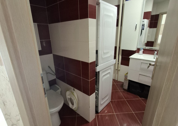 ARETÉ REAL-Ponúkame na predaj tehlový 2 izbový byt po rekonštrukcii, slnečný s loggiou, murovanou pivnicou v dedinke Šenkvice