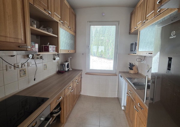 Areté real - Predaj nadštandardného rodinného domu s unikátnym projektom modernizácie a rozšírenia na rozľahlom pozemku s panoramatickým výhľadom v Limbachu