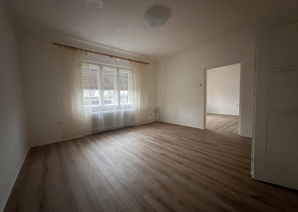 ARETÉ REAL - PRENÁJOM RODINNÉHO DOMU S GARÁŽOU V CENTRE, PEZINOK, TRNAVSKÁ