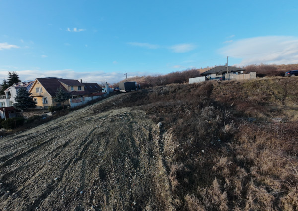 ARETÉ REAL - PREDAJ 698 m2 STAVEBNÉHO POZEMKU S FAMÓZNYM VÝHĽADOM, PEZINOK, VINICE