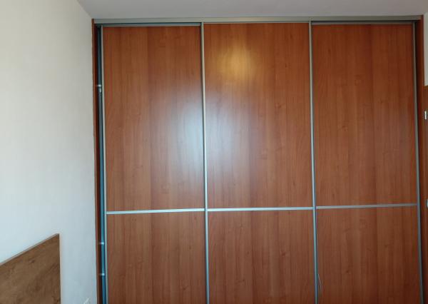 Areté real-prenájom slnečného 2 iz. bytu s balkónom, komorou, parkovacím státím, Slovenský Grob