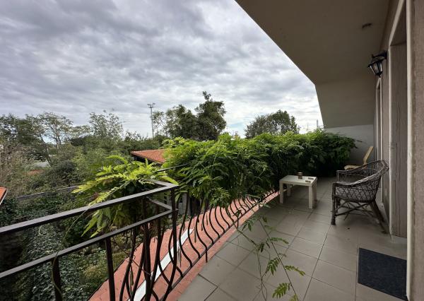 ARETÉ REAL - BÝVANIE S PODNIKANÍM V CENTRE PEZINKA, JESENSKÉHO A HOLUBYHO