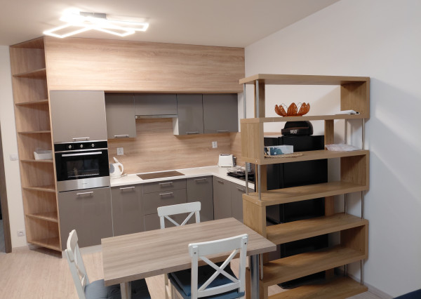 ARETÉ REAL- PRENÁJOM KRÁSNEHO 2 IZ.BYTU,JÉGÉHO ALEJ, LOGGIA,VNÚTORNÉ PARKOVACIE STÁTIE,NOVOSTAVBA