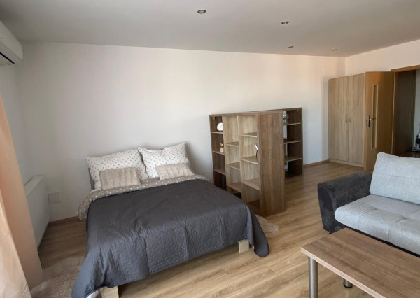 ARETÉ REAL – PRENÁJOM  ZARIADENÉHO 1-IZBOVÉHO BYTU S PARKOVANÍM, PEZINOK, MYSLENICKÁ