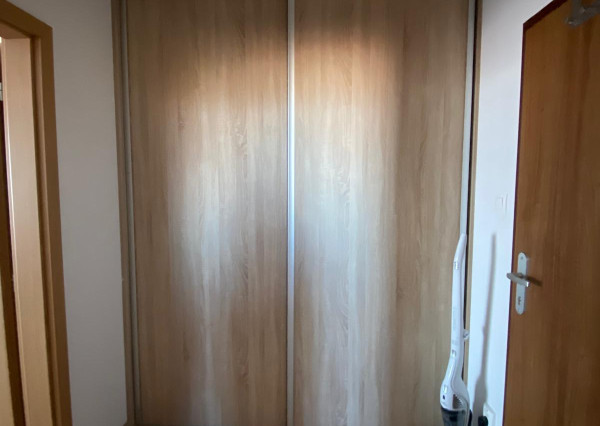 ARETÉ REAL – PRENÁJOM  ZARIADENÉHO 1-IZBOVÉHO BYTU S PARKOVANÍM, PEZINOK, MYSLENICKÁ