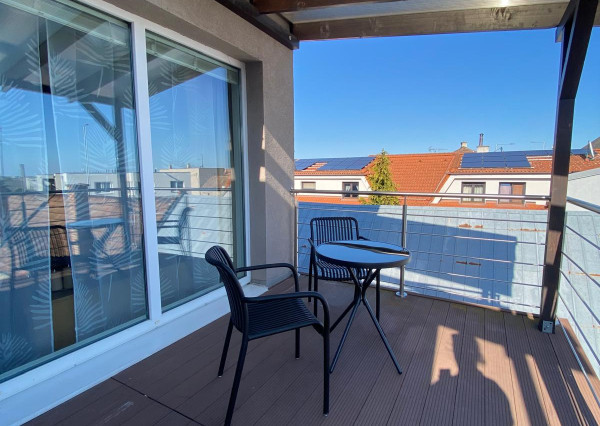 ARETÉ REAL – PRENÁJOM  ZARIADENÉHO 1-IZBOVÉHO BYTU S PARKOVANÍM, PEZINOK, MYSLENICKÁ