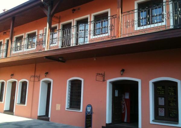 ARETÉ REAL - PRENÁJOM 25m2 KOMERČNÉHO PRIESTORU V CENTRE PEZINKA, M.R. ŠTEFÁNIKA