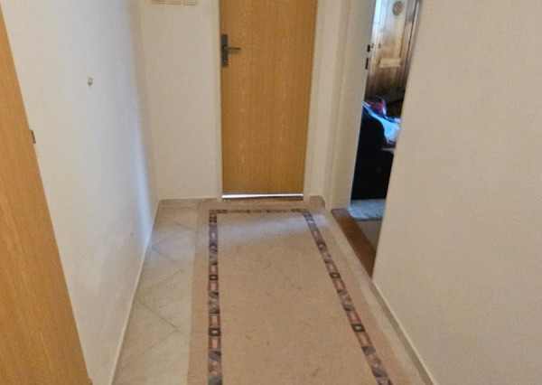 Areté real- Predaj výborne dispozične riešeného 4-izbového bytu s garážou v dobrej lokalite, ul. Silvánova, Pezinok