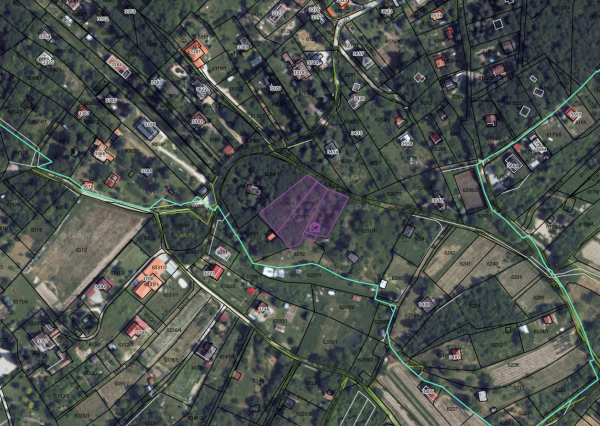 ARETÉ REAL – PREDAJ 2725m2 STAVEBNÉHO POZEMKU AJ NA 2 DOMY, MODRA, HARMÓNIA, BADOGY