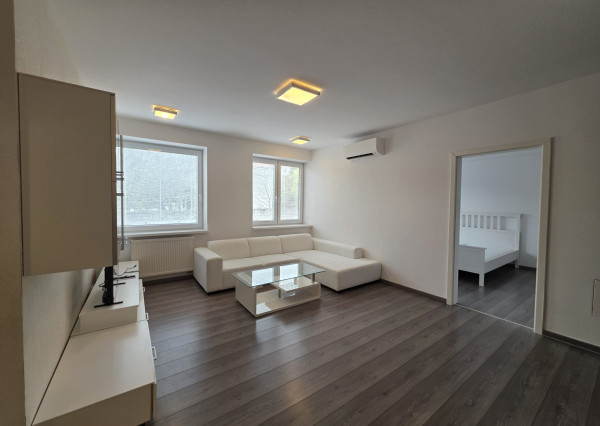 Areté real - Prenájom veľmi pekného 2-izbového bytu s parkovacím miestom v centre Pezinka, ul. Šancová