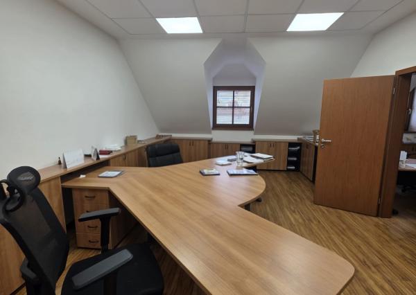 Areté real - Prenájom kancelárskych priestorov v centre Pezinka, Hrnčiarska ul.
